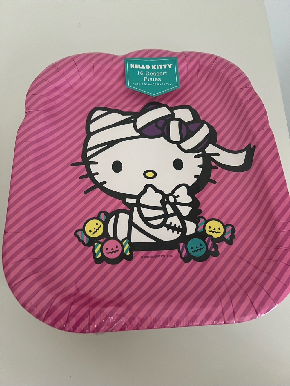 Hello Kitty Halloween Set - Picture 2 of 16
